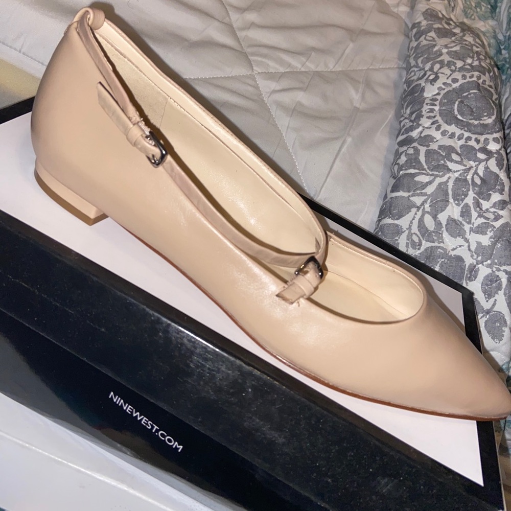 Cream flats
